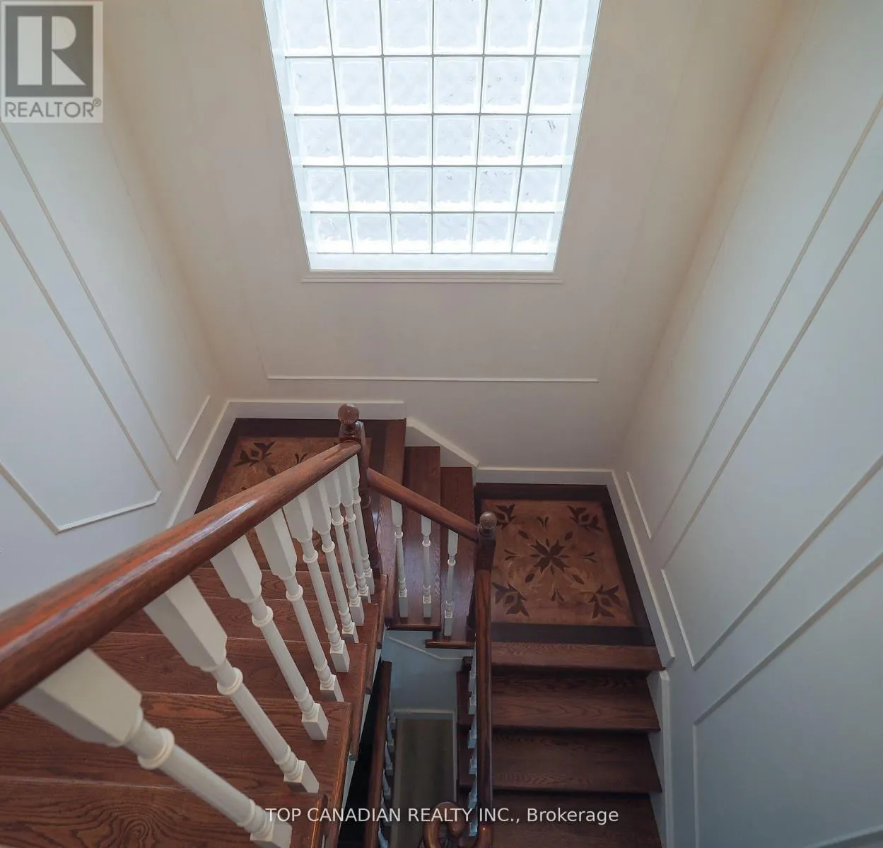 5827 RAINBERRY DRIVE