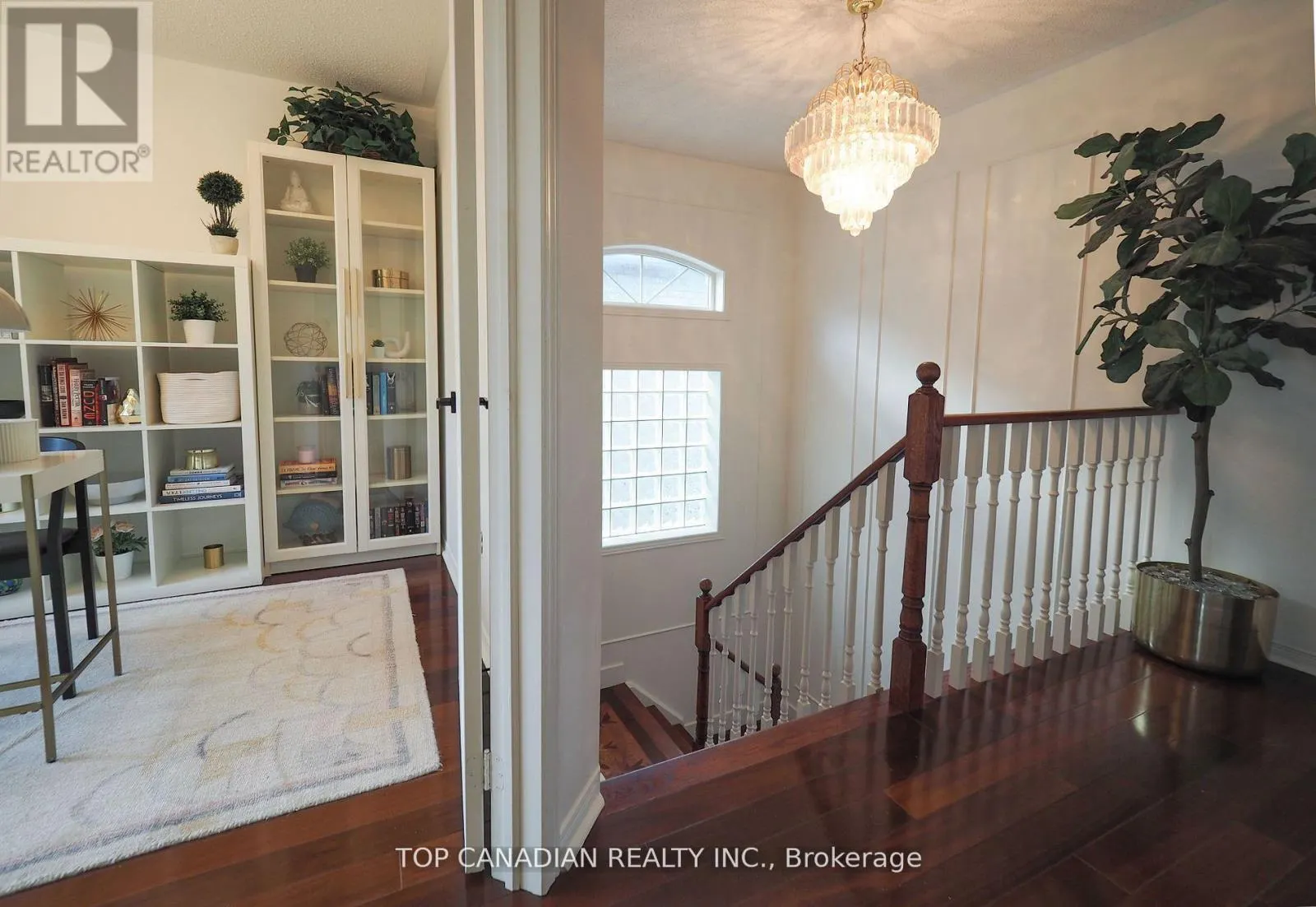 5827 RAINBERRY DRIVE