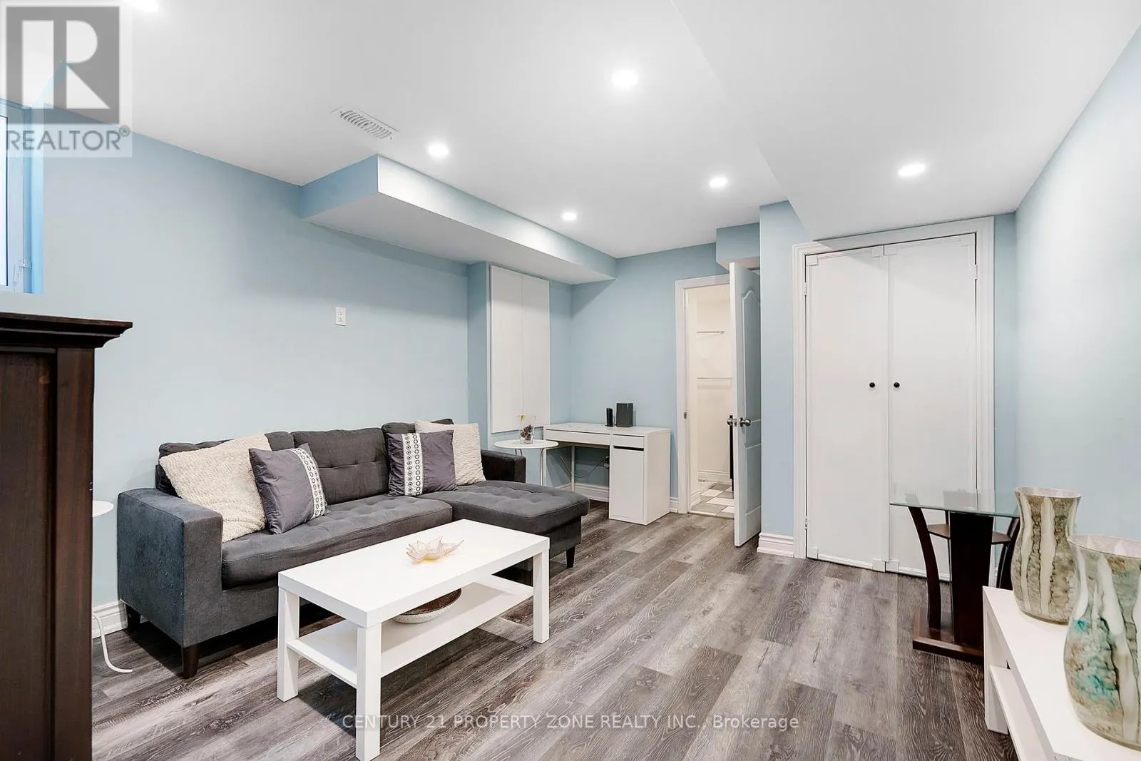 161 BONNIE BRAES DRIVE