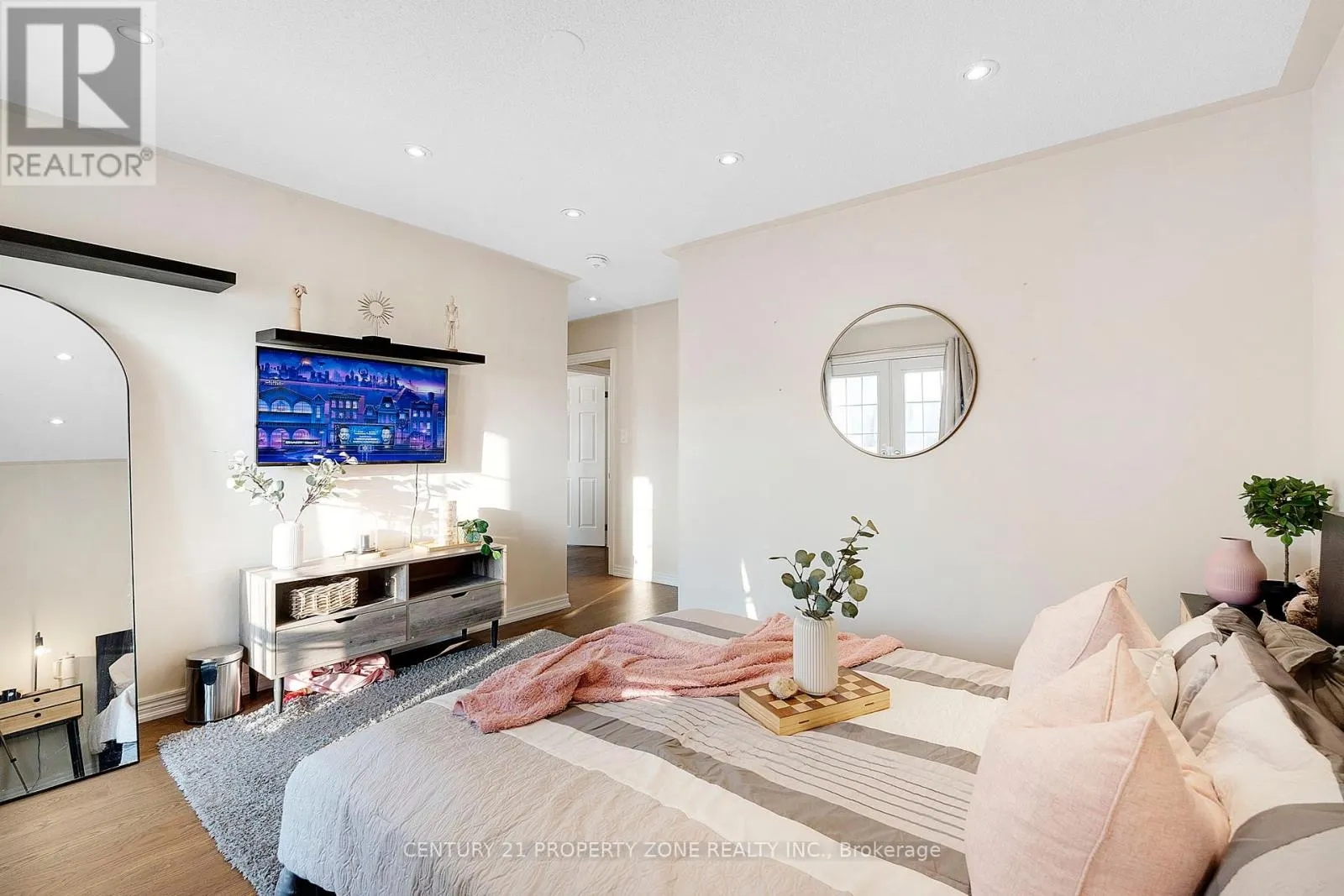 161 BONNIE BRAES DRIVE