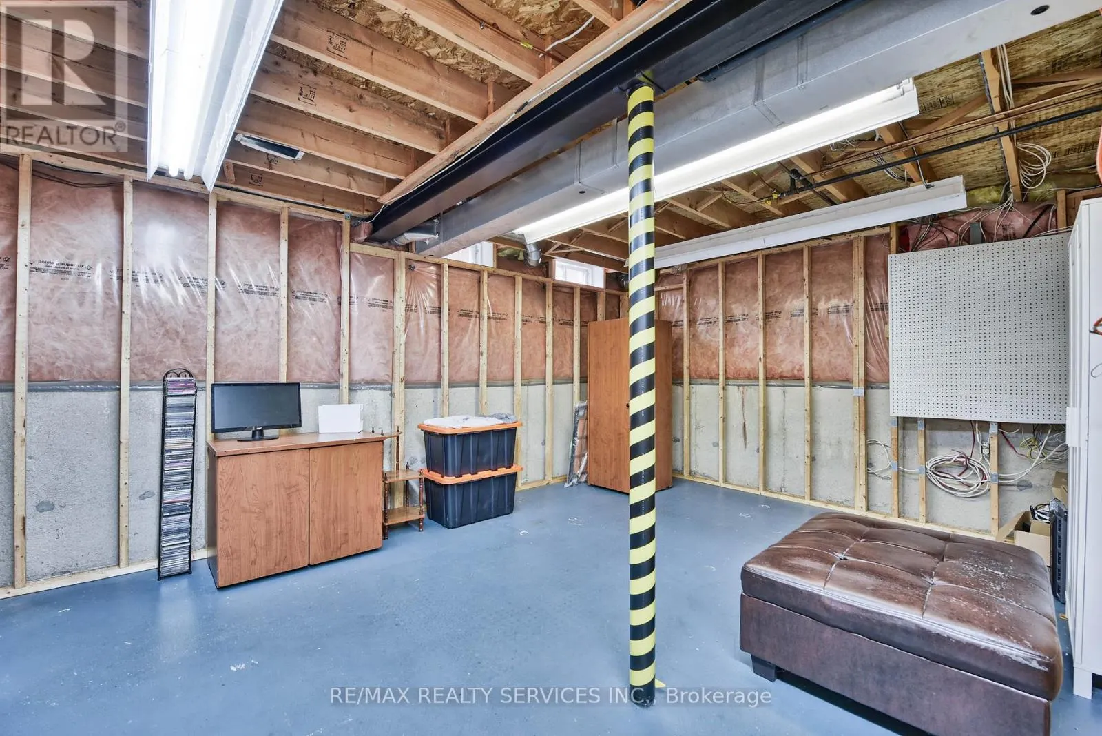 1075 CARDING MILL PLACE