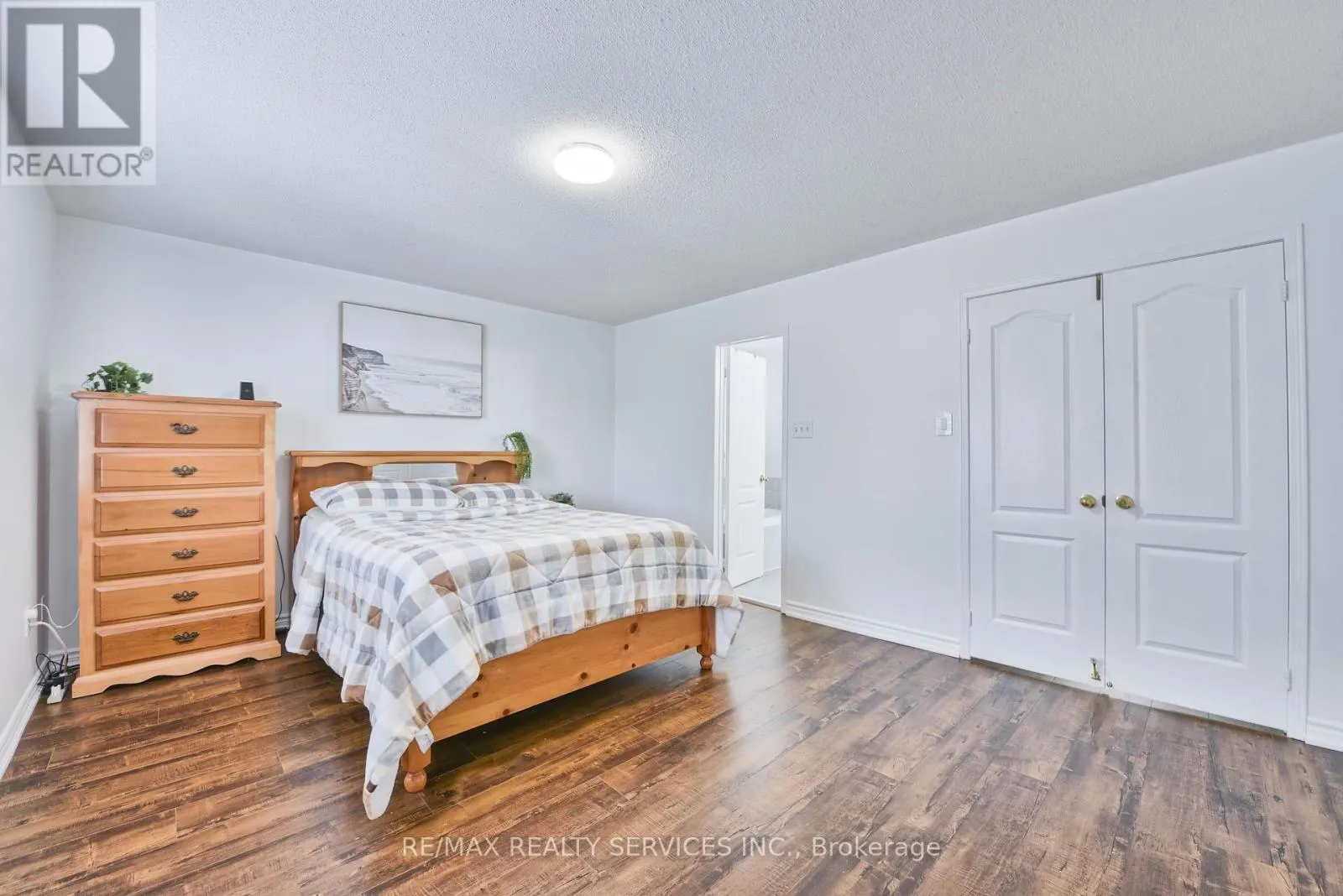 1075 CARDING MILL PLACE
