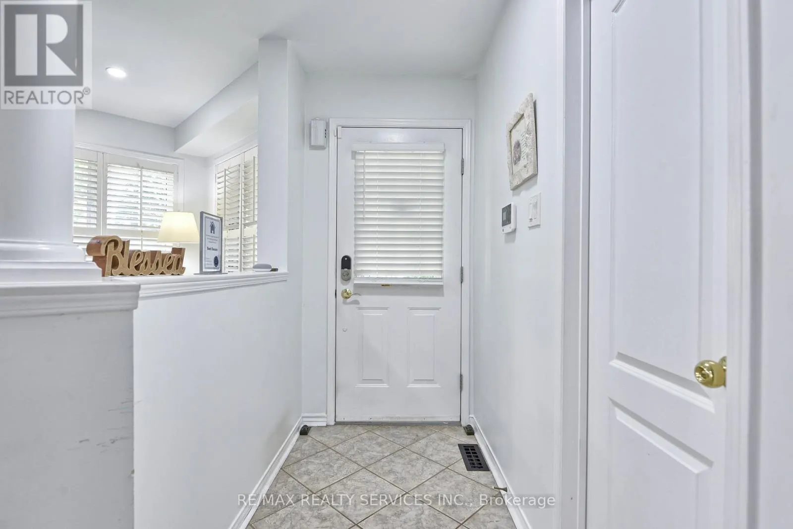 1075 CARDING MILL PLACE