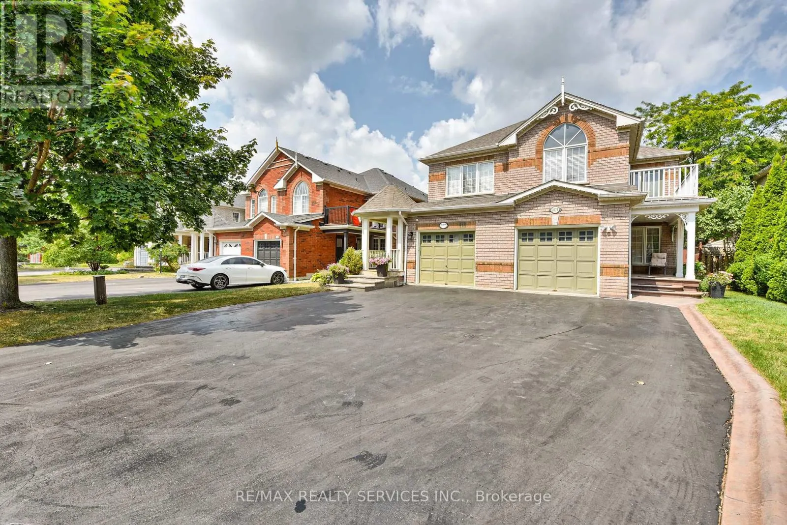 1075 CARDING MILL PLACE