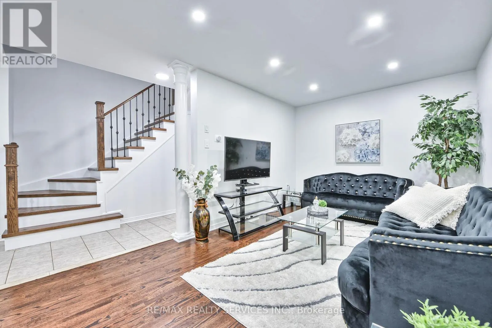 1075 CARDING MILL PLACE