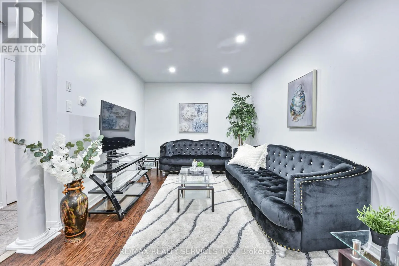 1075 CARDING MILL PLACE