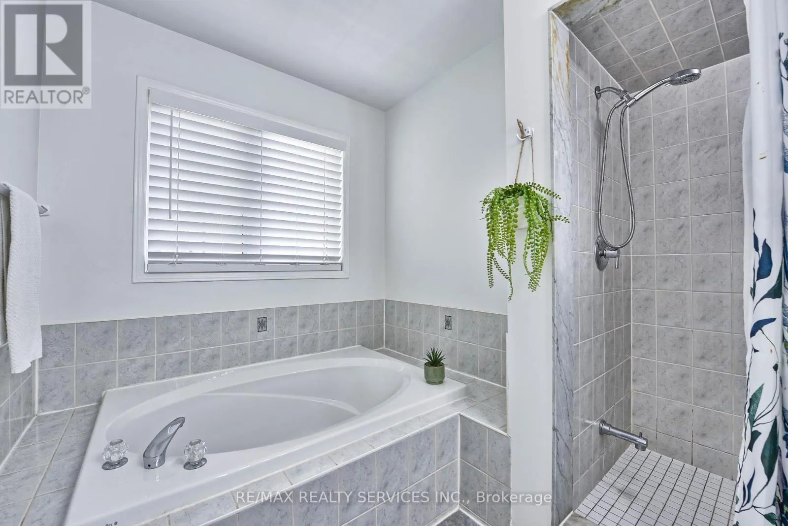 1075 CARDING MILL PLACE
