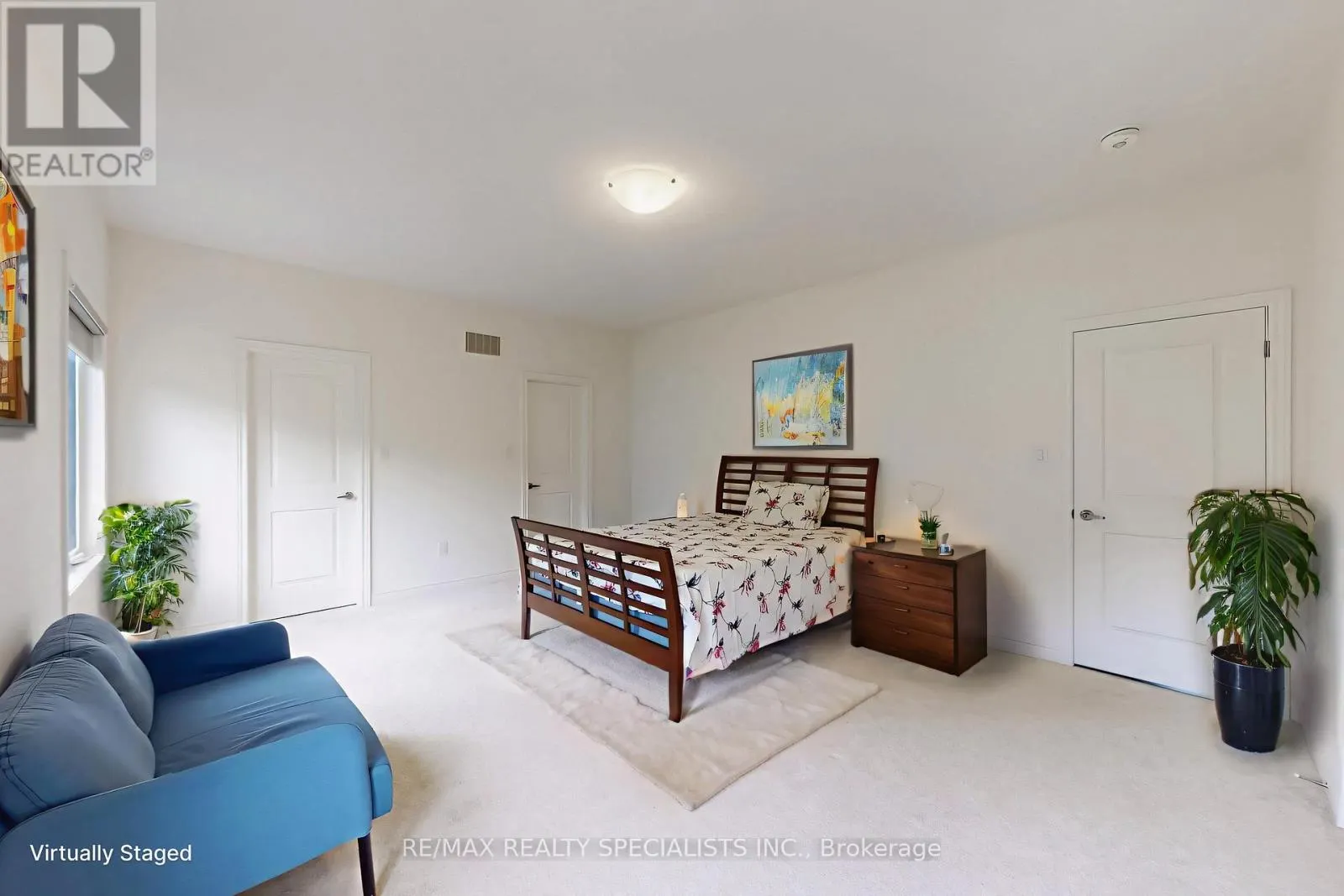 48 UNWIND CRESCENT