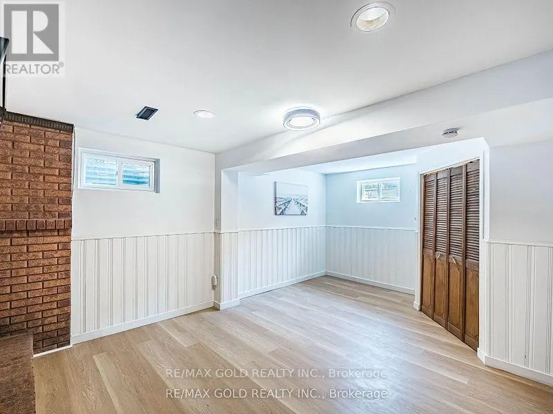 33 ST. EMILION WAY