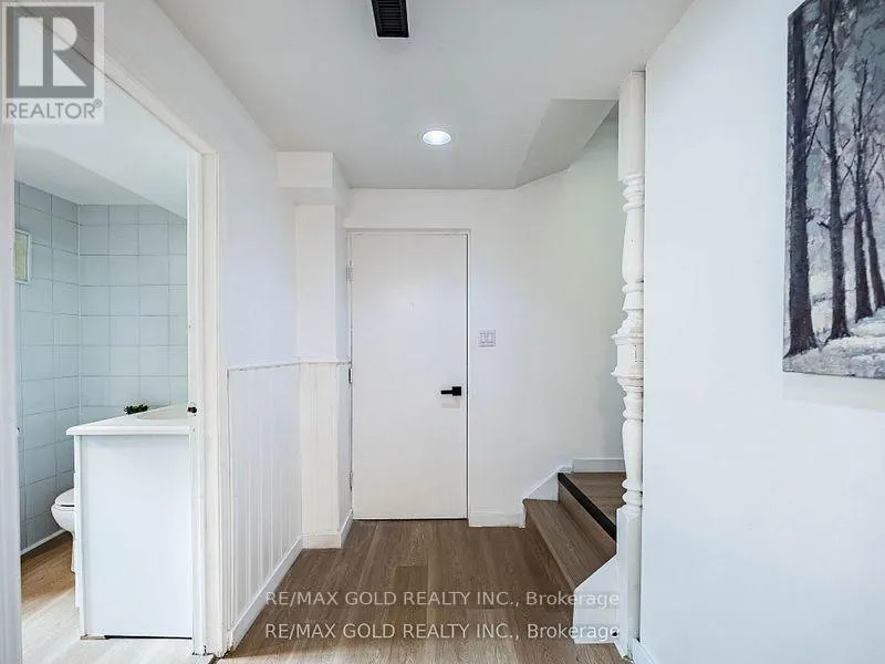 33 ST. EMILION WAY