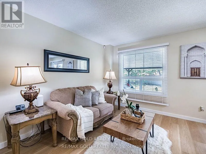 33 ST. EMILION WAY
