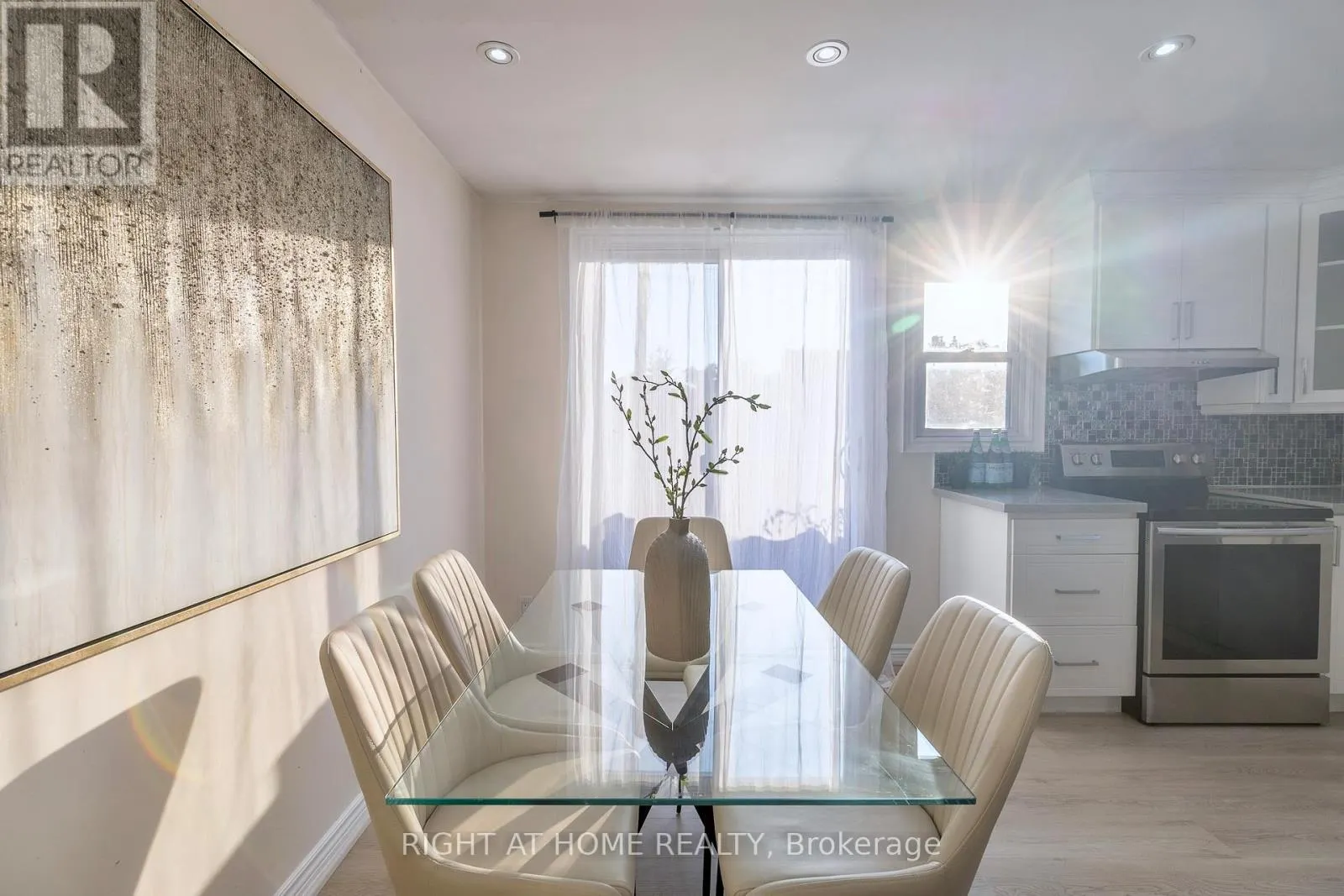 266 EARLSCOURT AVENUE