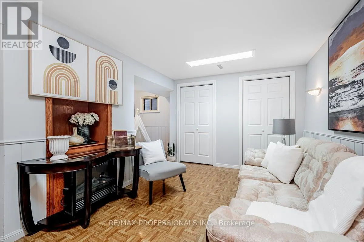 41 - 1180 MISSISSAUGA VALLEY BOULEVARD