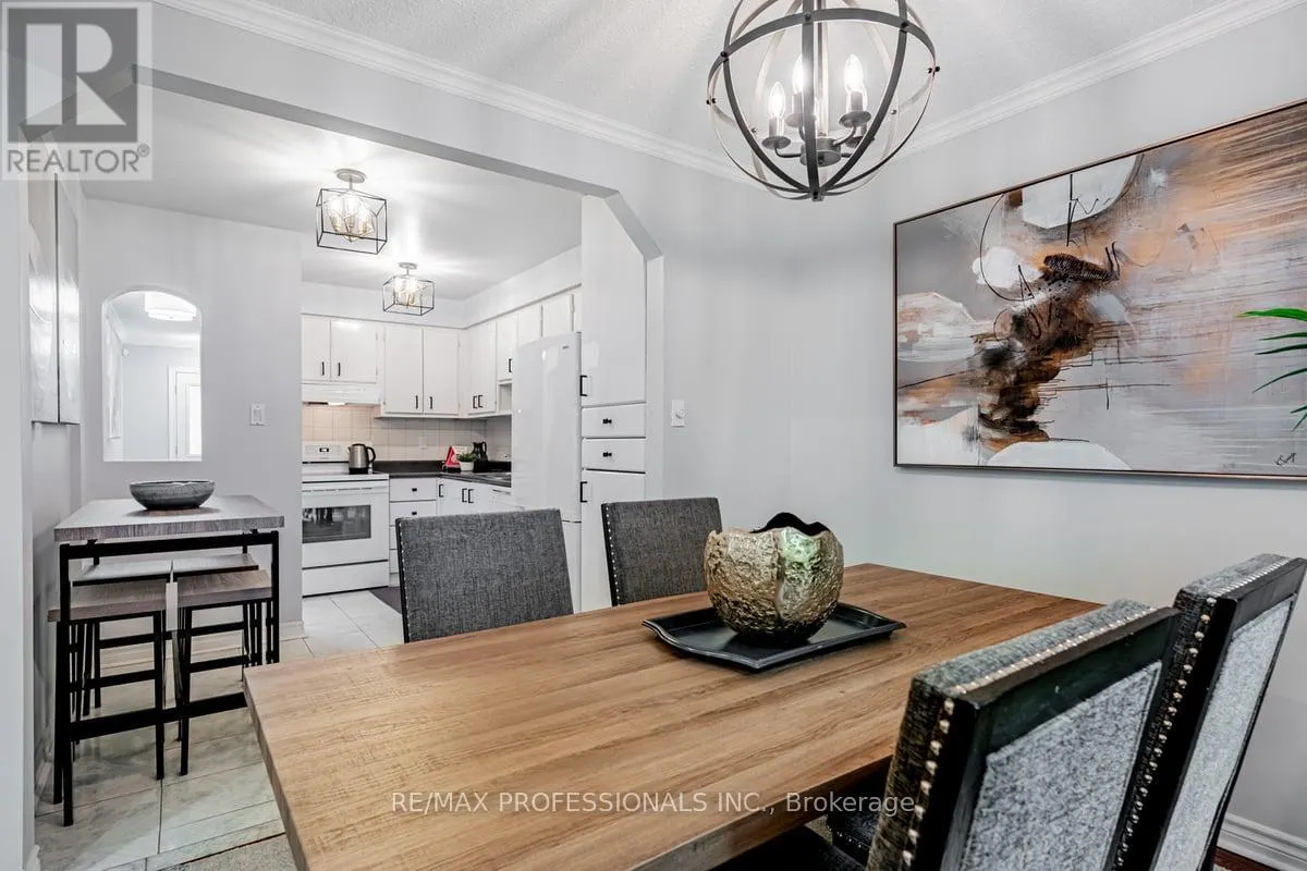 41 - 1180 MISSISSAUGA VALLEY BOULEVARD