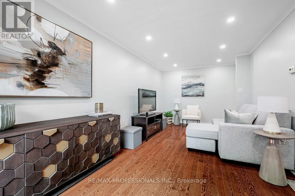 41 - 1180 MISSISSAUGA VALLEY BOULEVARD