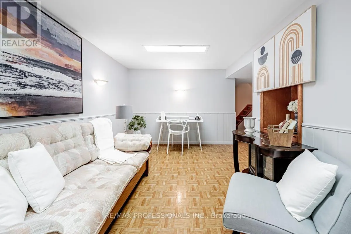 41 - 1180 MISSISSAUGA VALLEY BOULEVARD