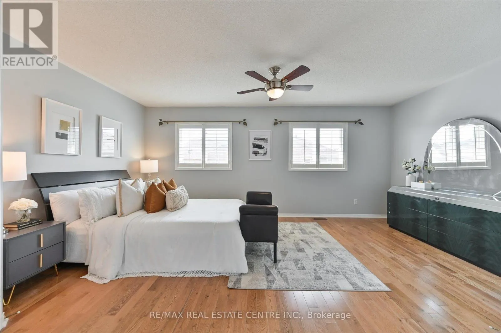 1091 WINDBROOK GROVE
