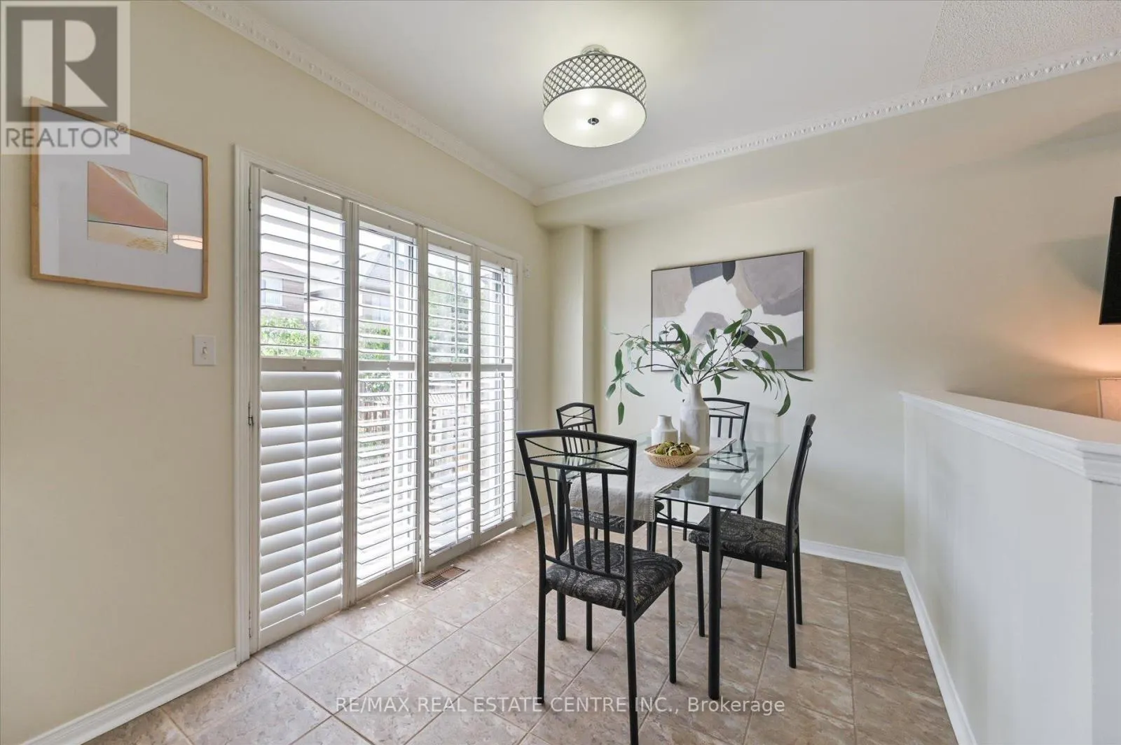 1091 WINDBROOK GROVE