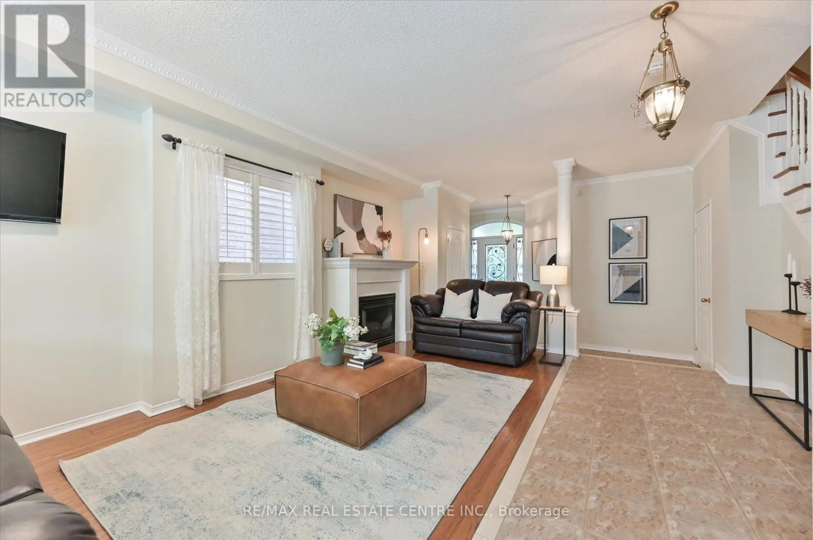 1091 WINDBROOK GROVE
