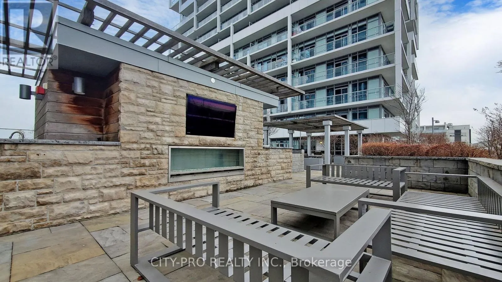 505 - 55 SPEERS ROAD S