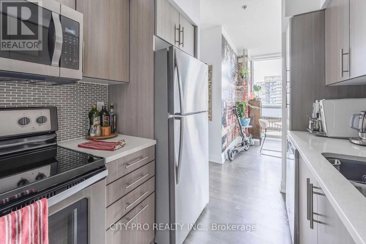 505 - 55 SPEERS ROAD S