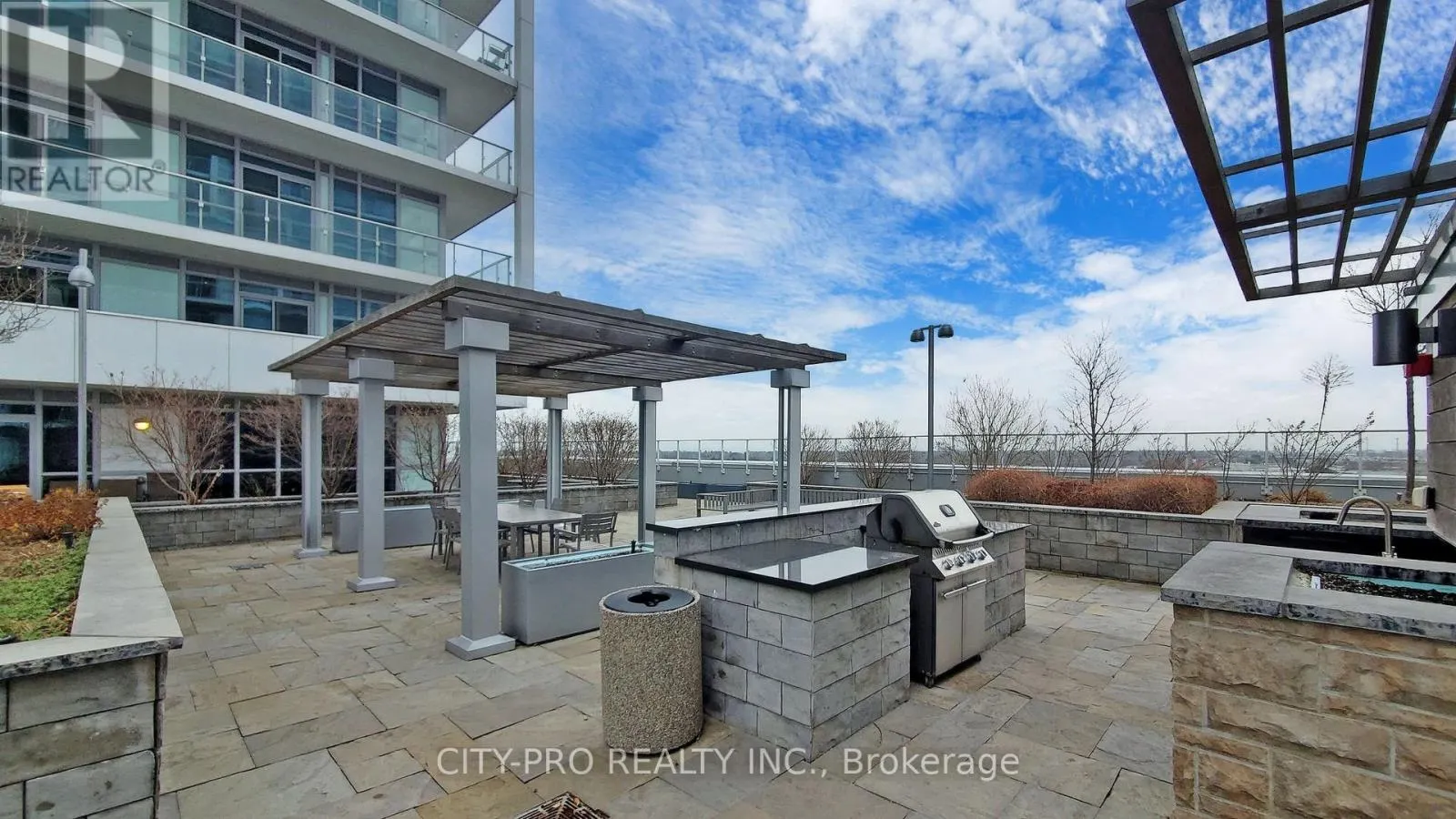 505 - 55 SPEERS ROAD S