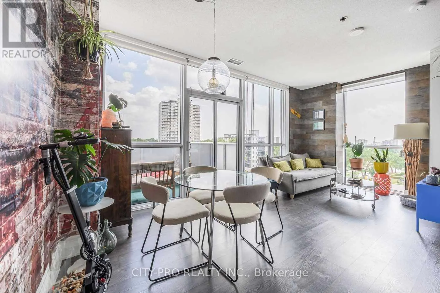 505 - 55 SPEERS ROAD S