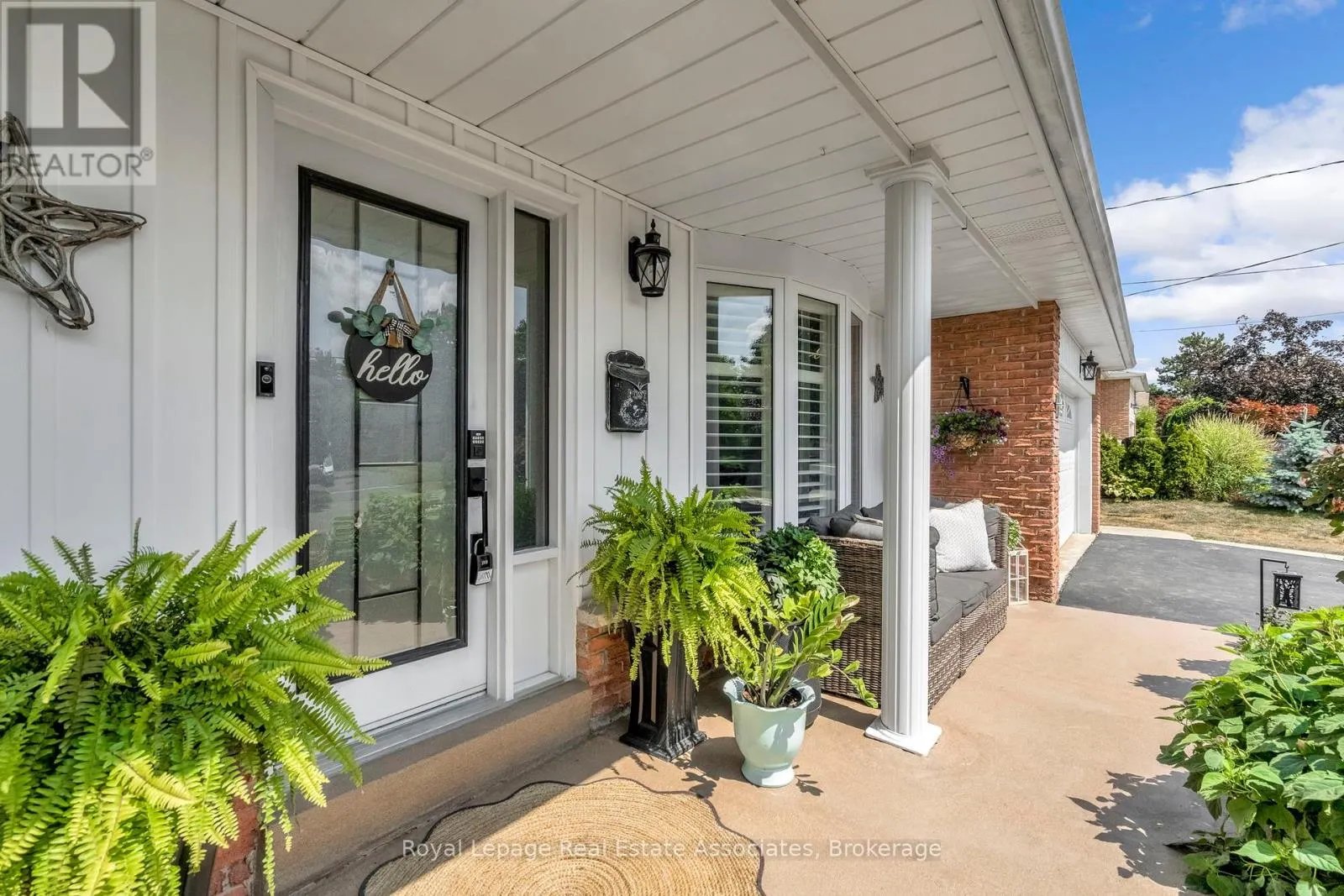 20 BAYLOR CRESCENT