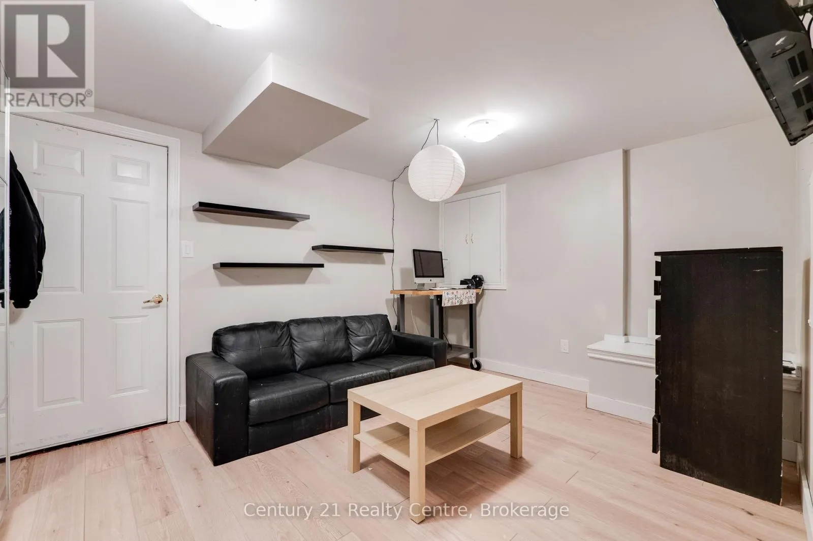 741 WETTLAUFER TERRACE