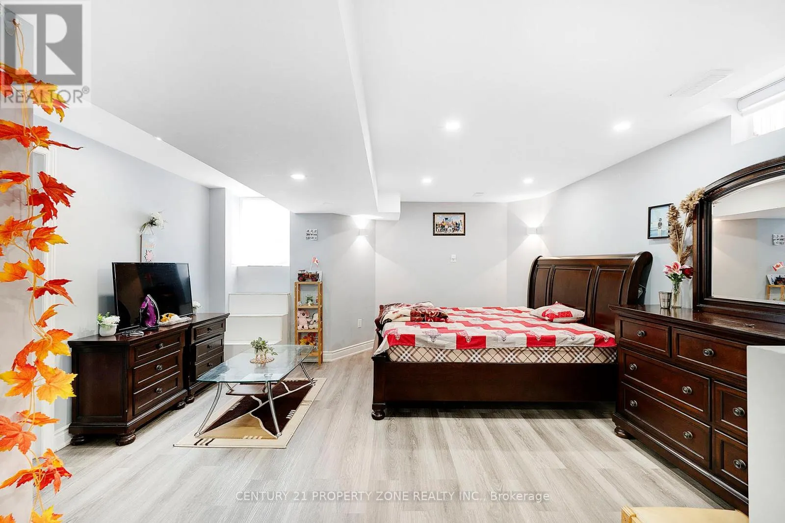 12 LEDGEROCK ROAD