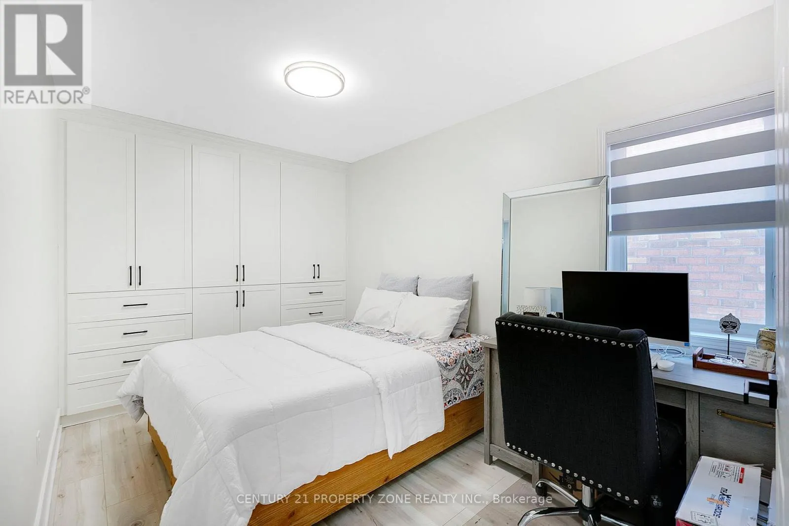 12 LEDGEROCK ROAD