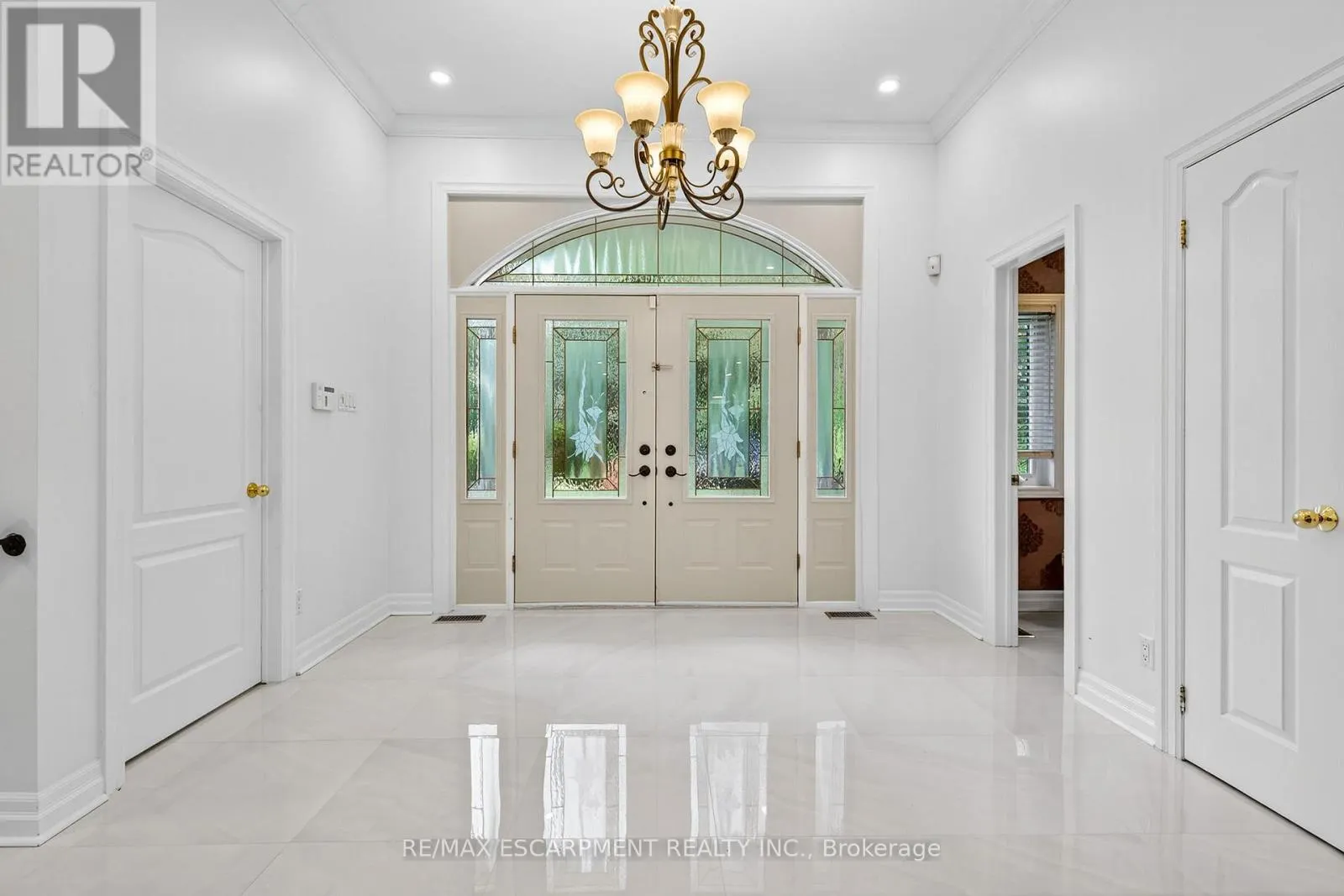 1262 MISSISSAUGA ROAD