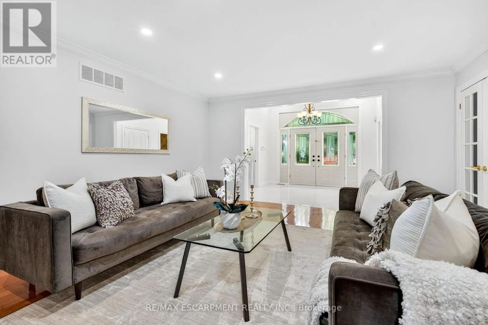 1262 MISSISSAUGA ROAD
