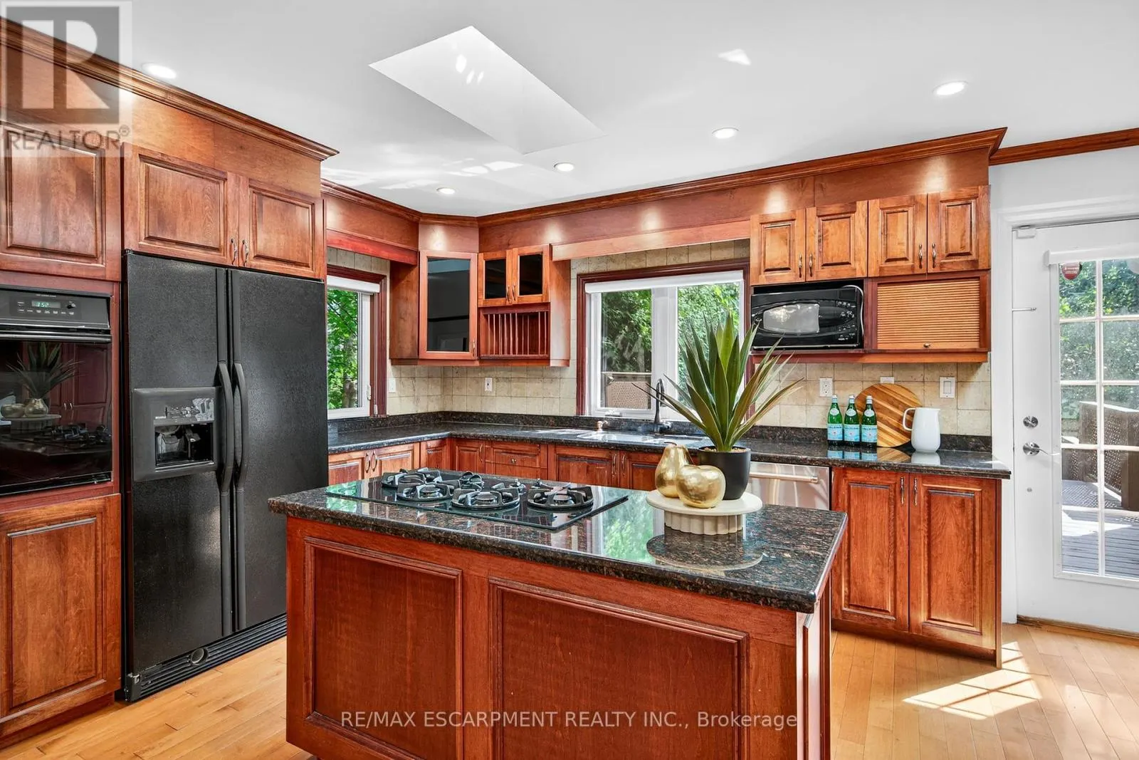 1262 MISSISSAUGA ROAD