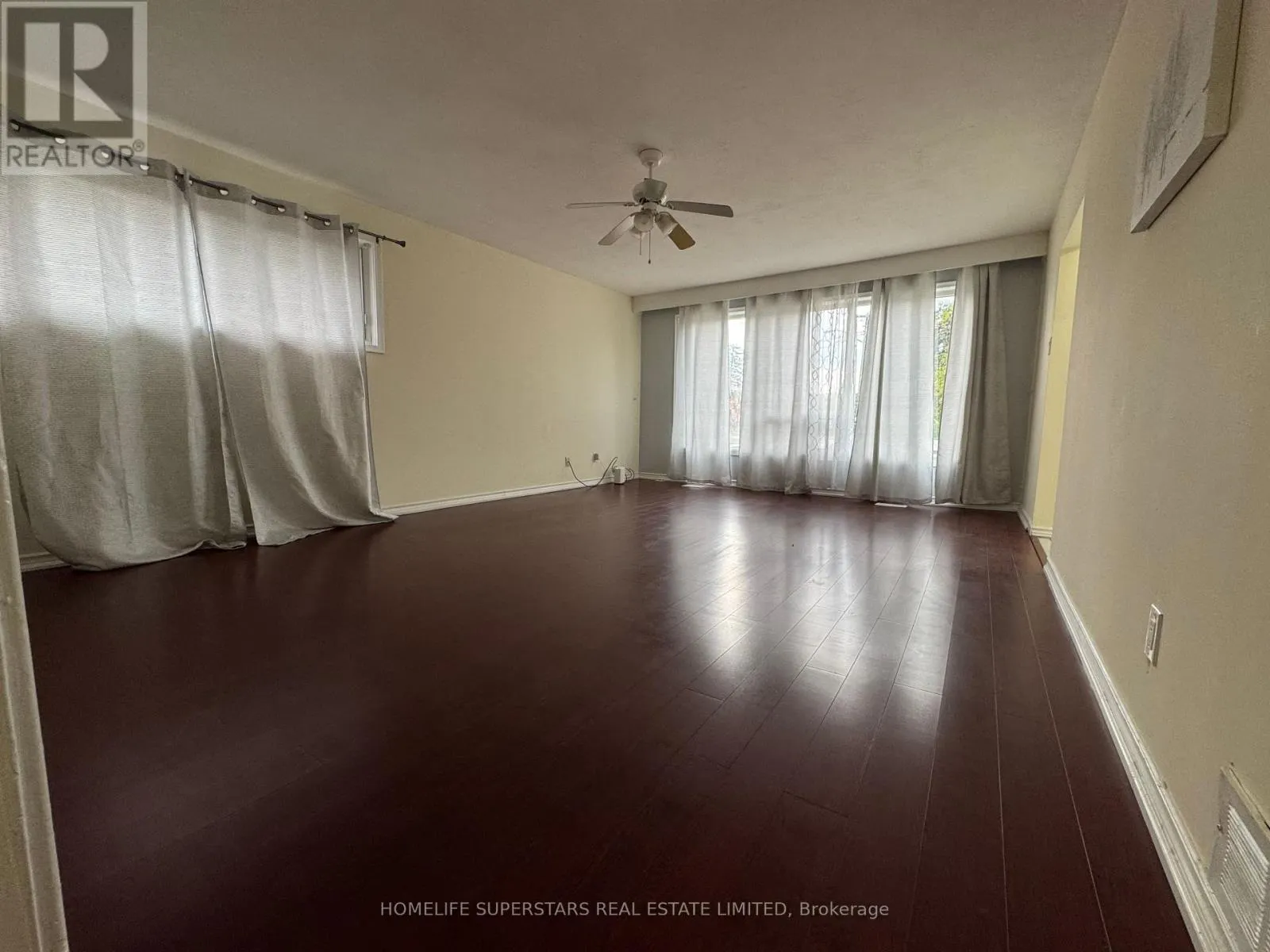 (MAIN FLOOR) - 24 FARR AVENUE