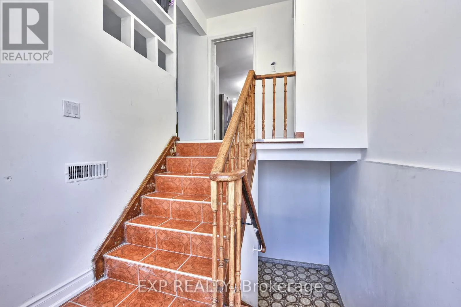 7292 REDFOX ROAD