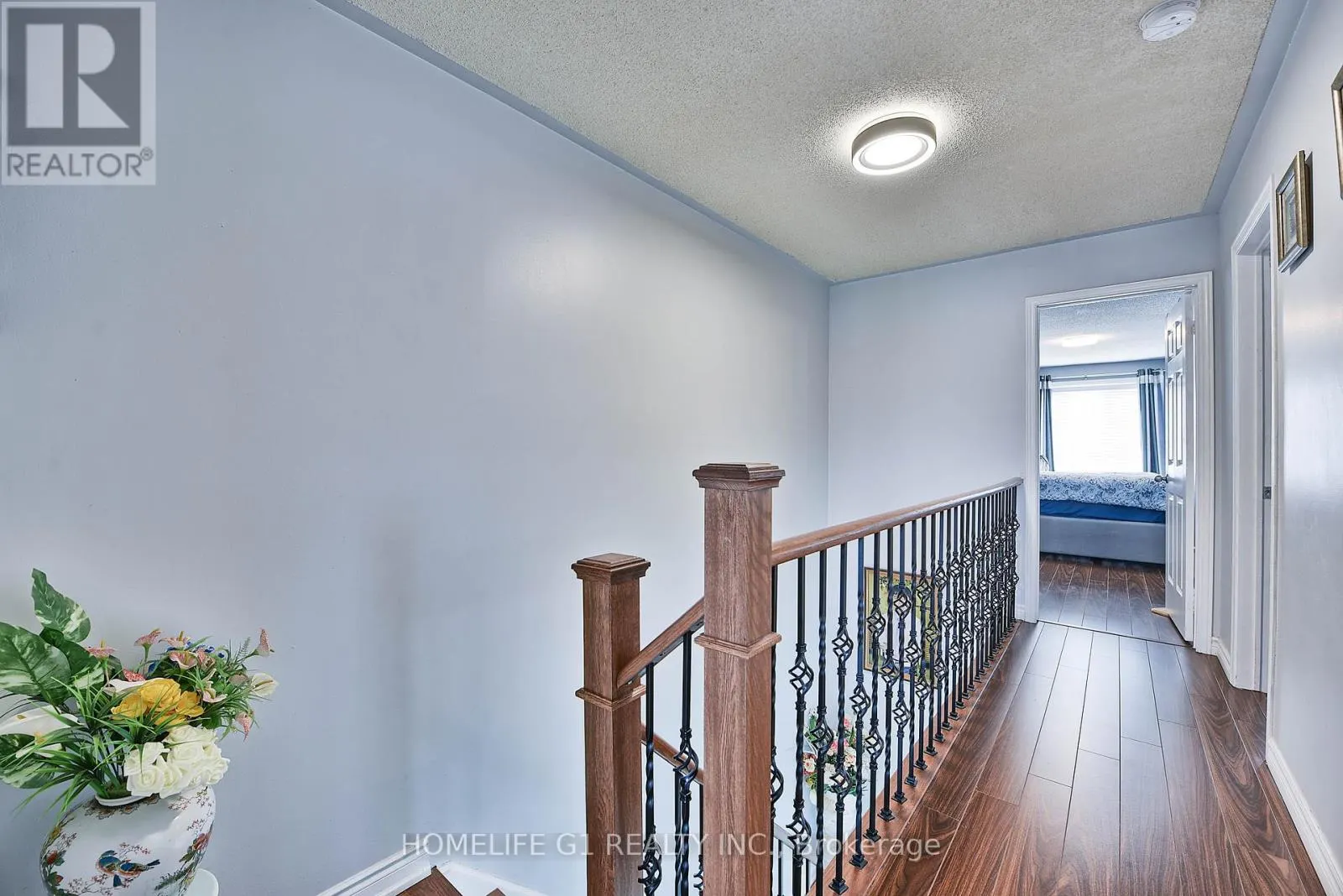 3817 DENSBURY DRIVE