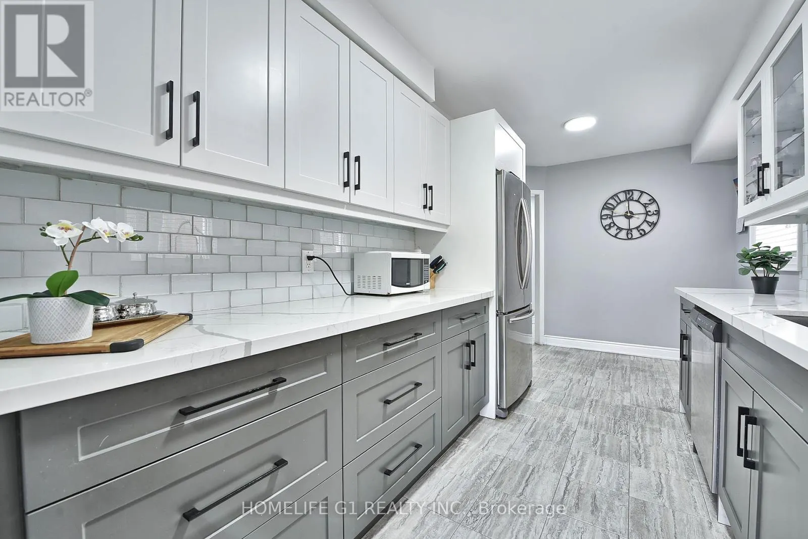 3817 DENSBURY DRIVE