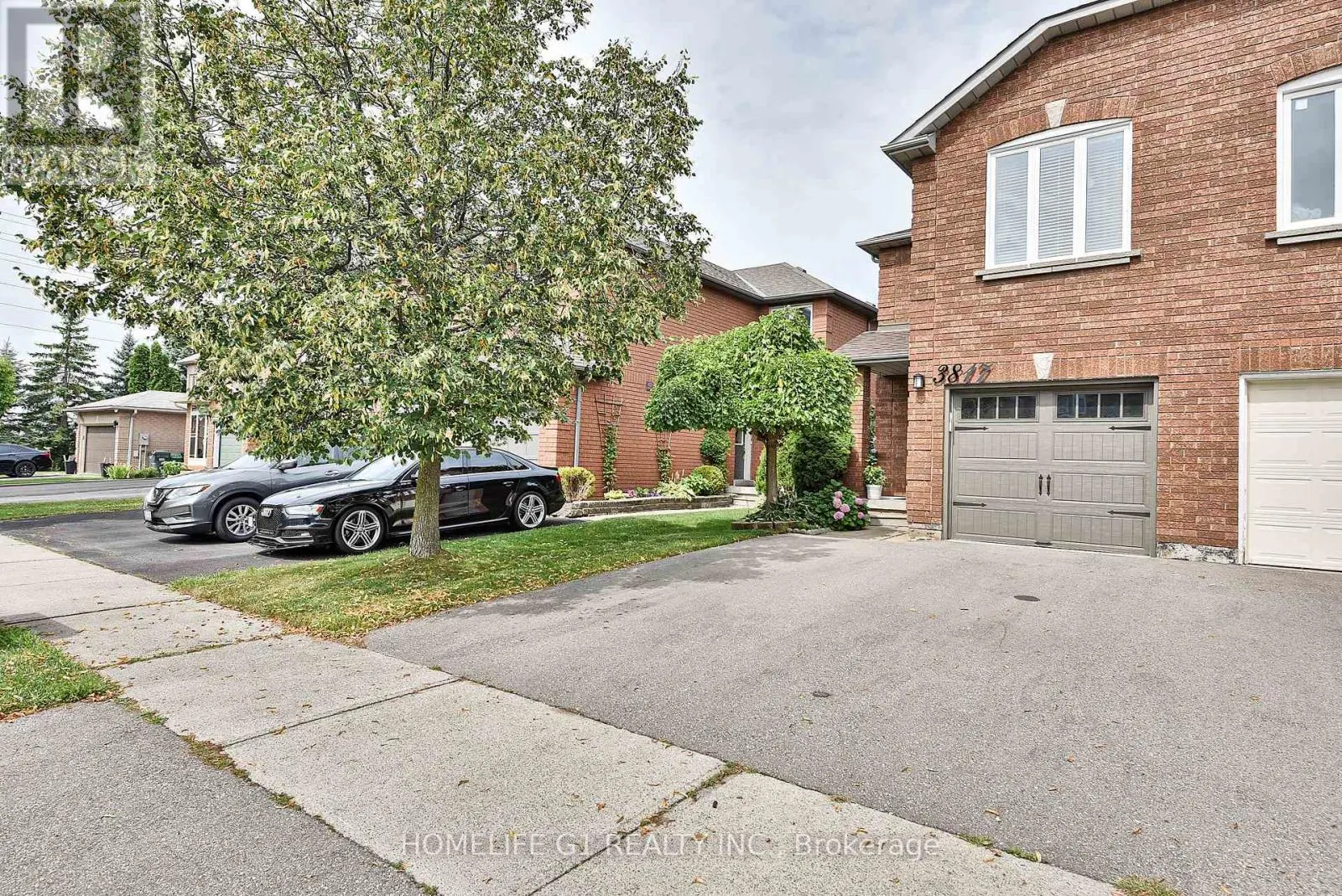 3817 DENSBURY DRIVE