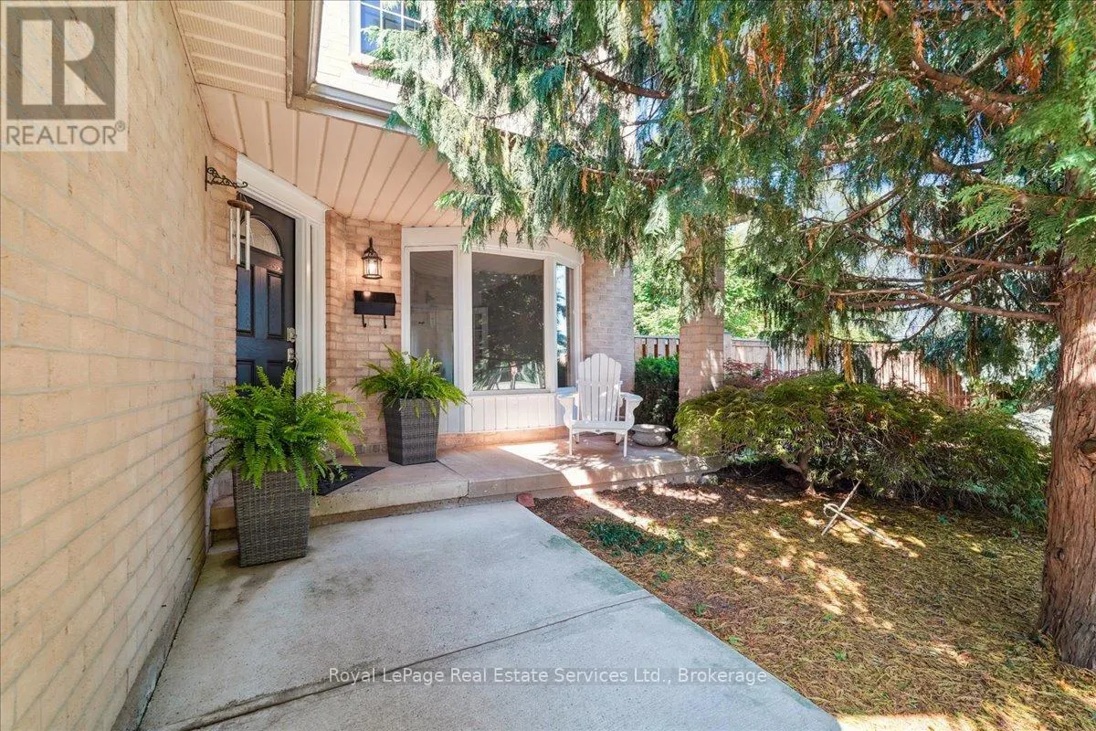 471 DEERHURST DRIVE