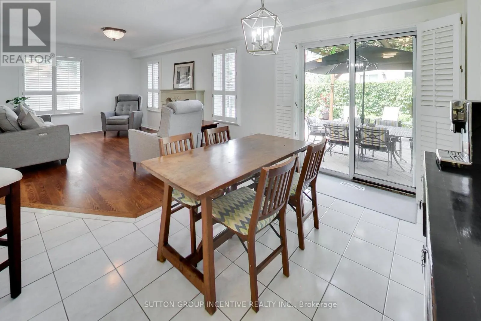 11 SAFARI COURT