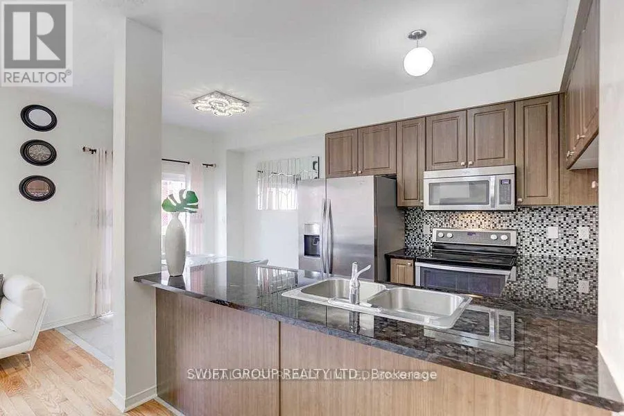 86 CHECKERBERRY CRESCENT