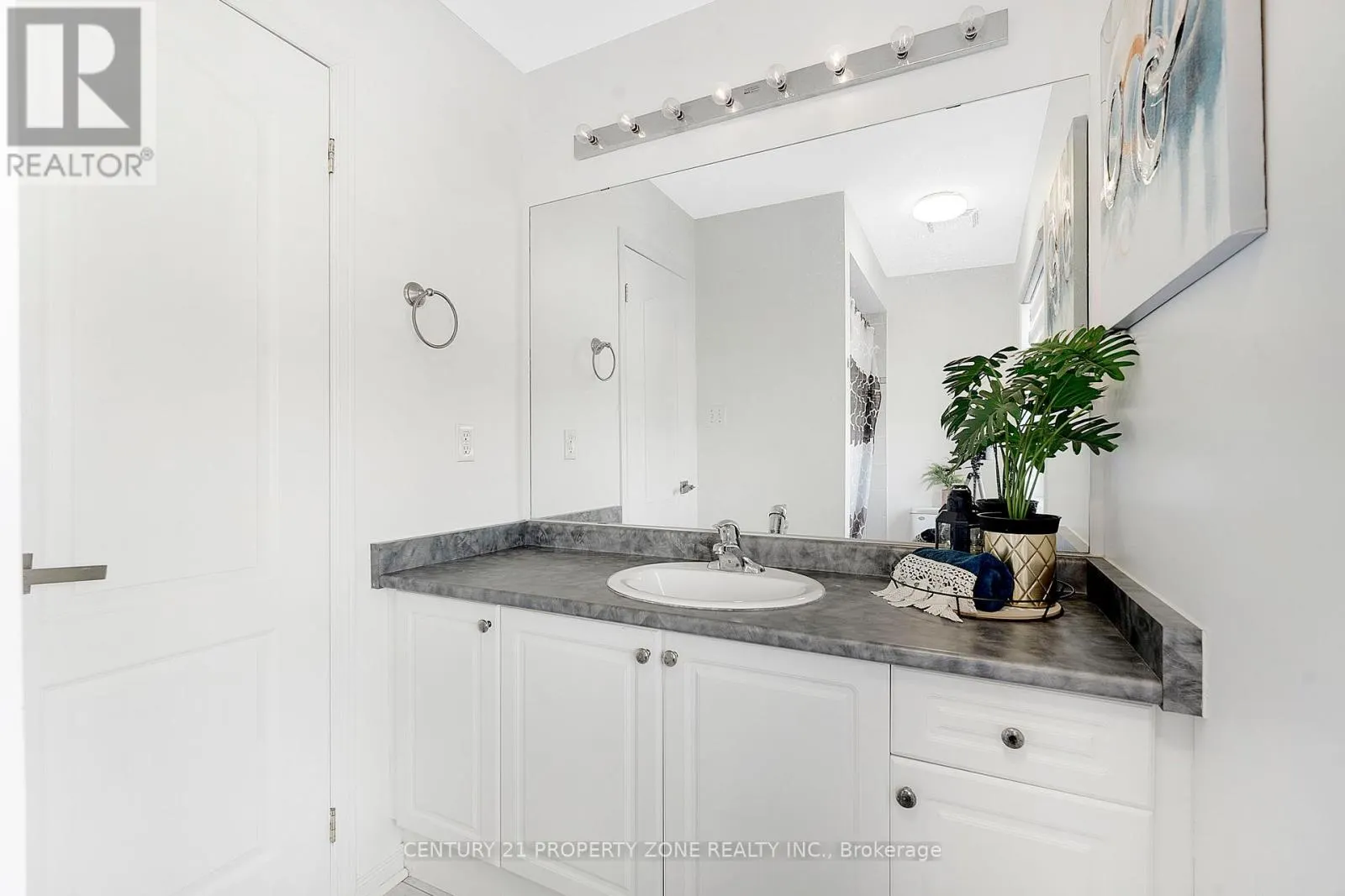 2 ORANMORE CRESCENT