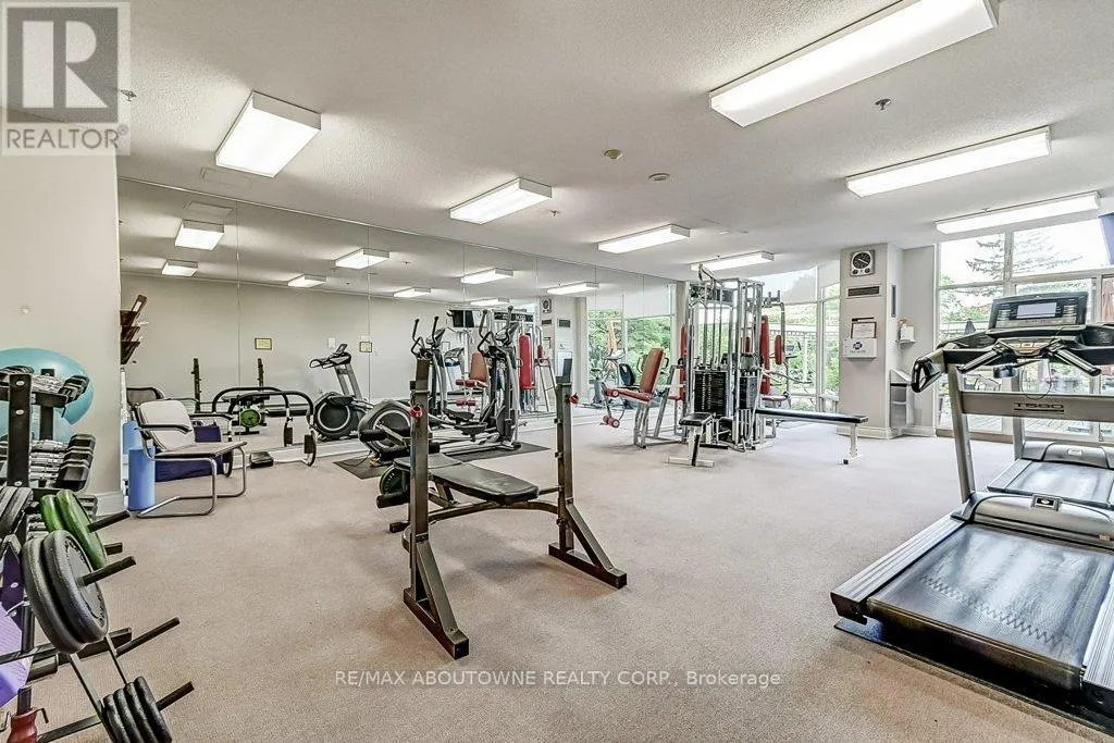 720 - 2511 LAKESHORE ROAD W