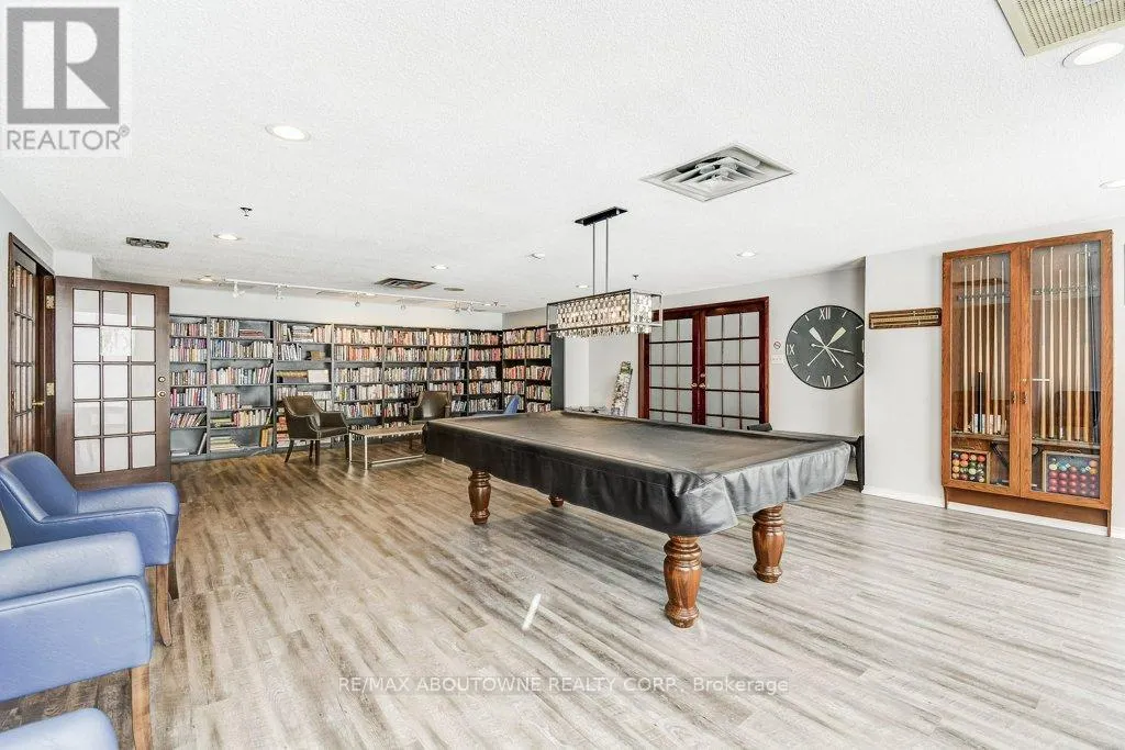 720 - 2511 LAKESHORE ROAD W