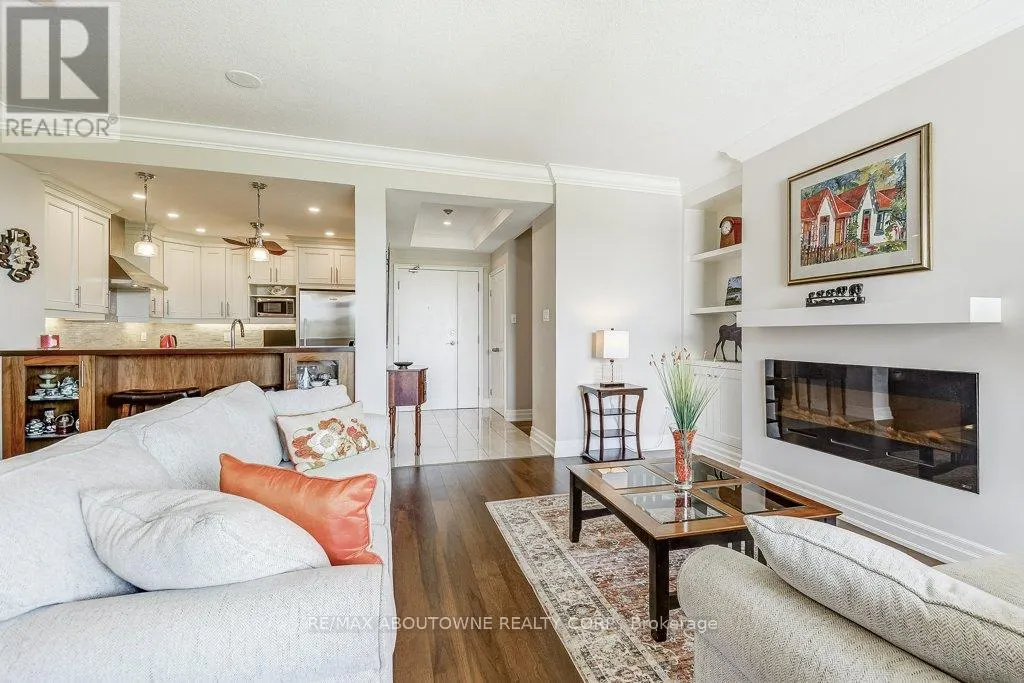 720 - 2511 LAKESHORE ROAD W