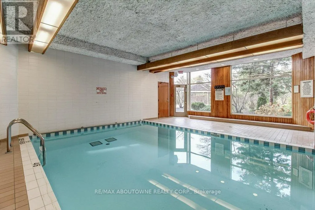 720 - 2511 LAKESHORE ROAD W