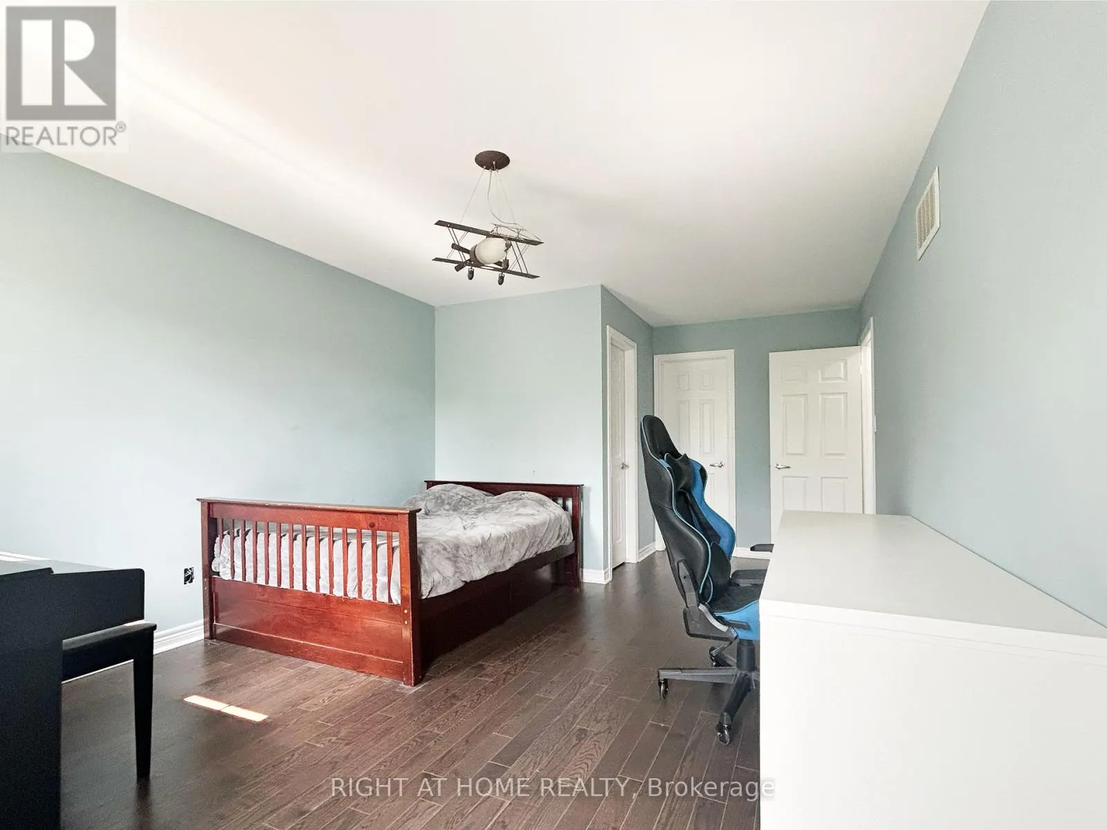 5515 DOCTOR PEDDLE CRESCENT