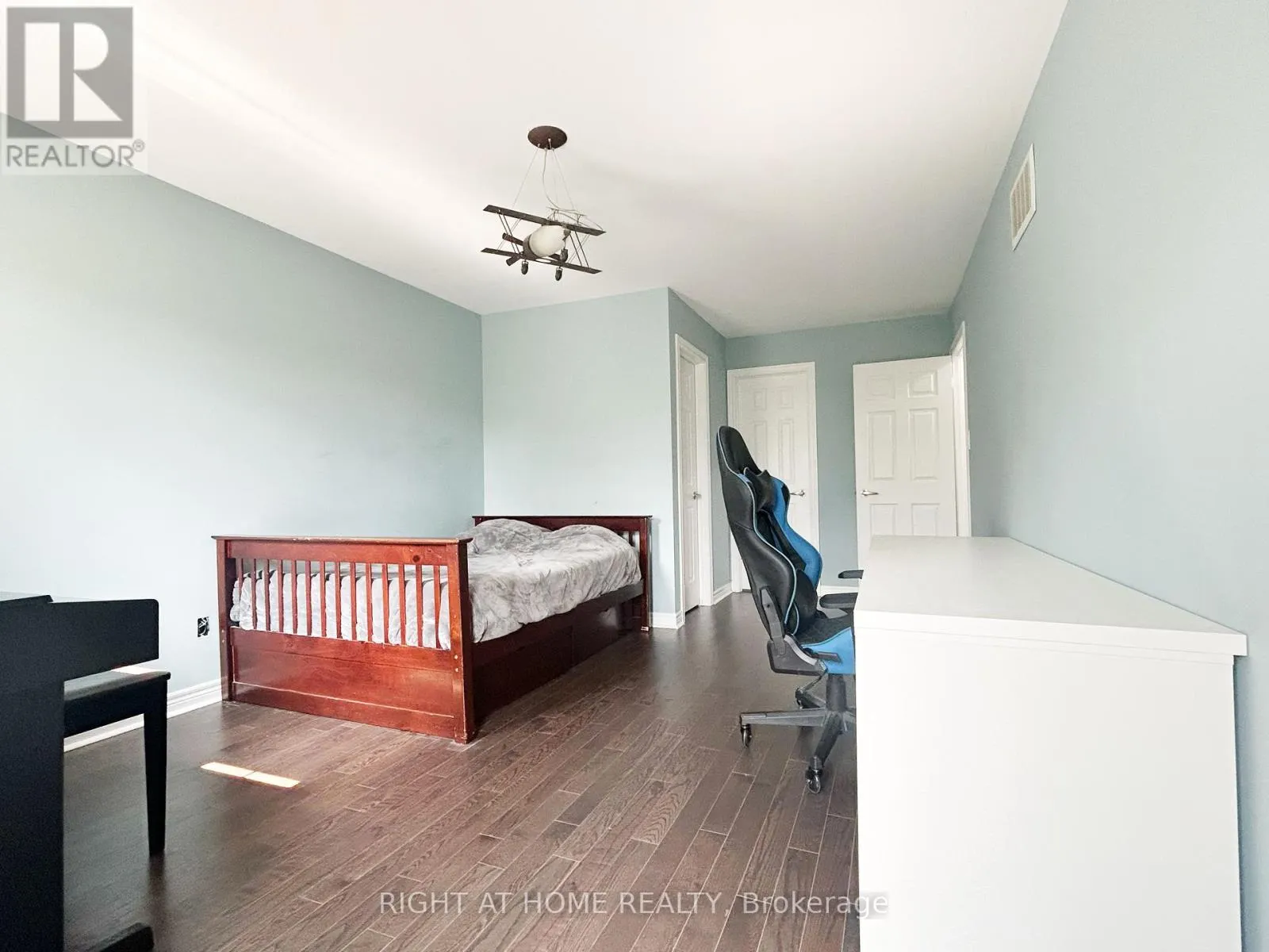 5515 DOCTOR PEDDLE CRESCENT