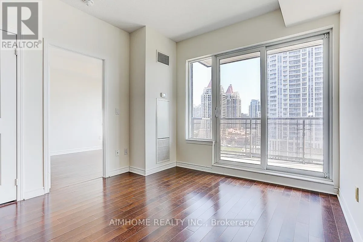 1106 - 385 PRINCE OF WALES DRIVE